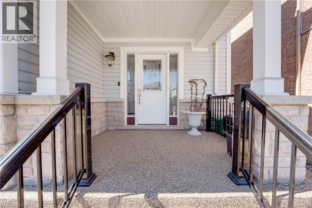 334 Apple Hill Crescent, Kitchener, Ontario  N2R 0E5 - Photo 3 - 40820514