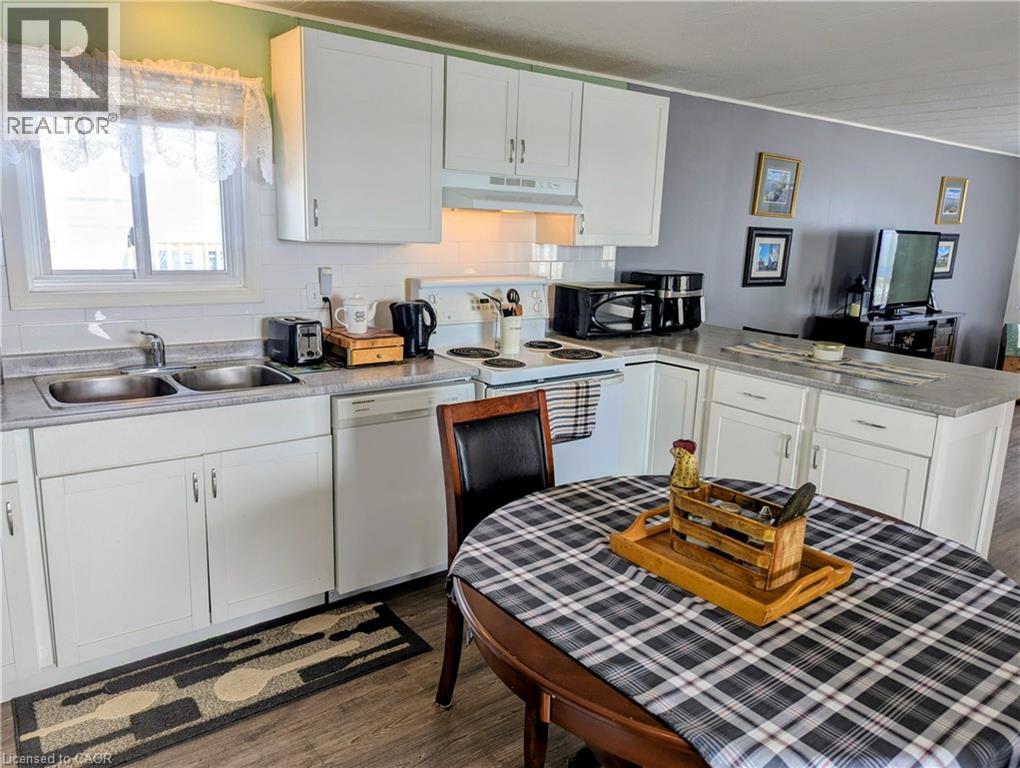 27 Cranberry Drive, Ashfield-Colborne-Wawanosh, Ontario  N7A 3Y3 - Photo 14 - 40808531