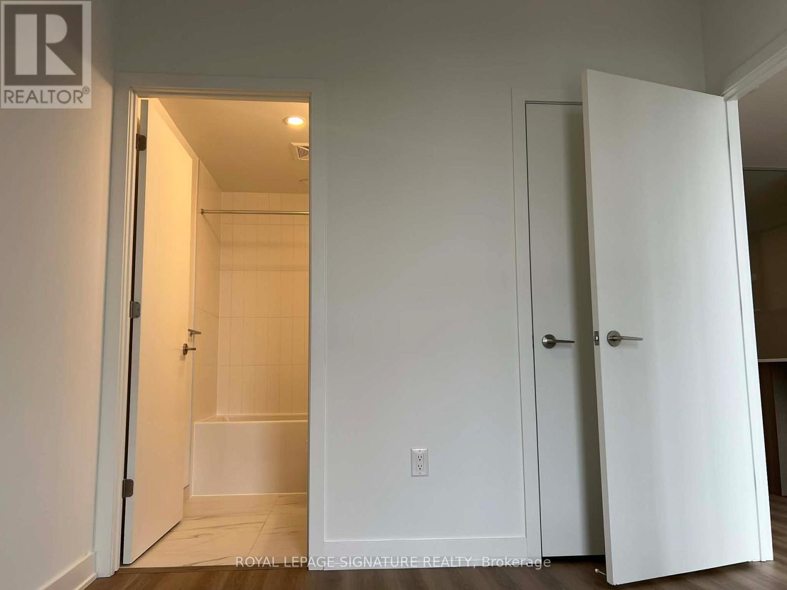 821 - 30 Dreamers Way, Toronto, Ontario  M5A 0Y7 - Photo 10 - C12999054