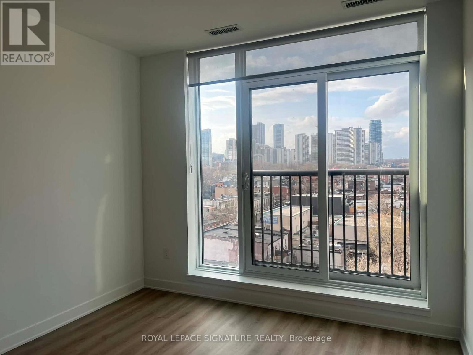 821 - 30 Dreamers Way, Toronto, Ontario  M5A 0Y7 - Photo 3 - C12999054