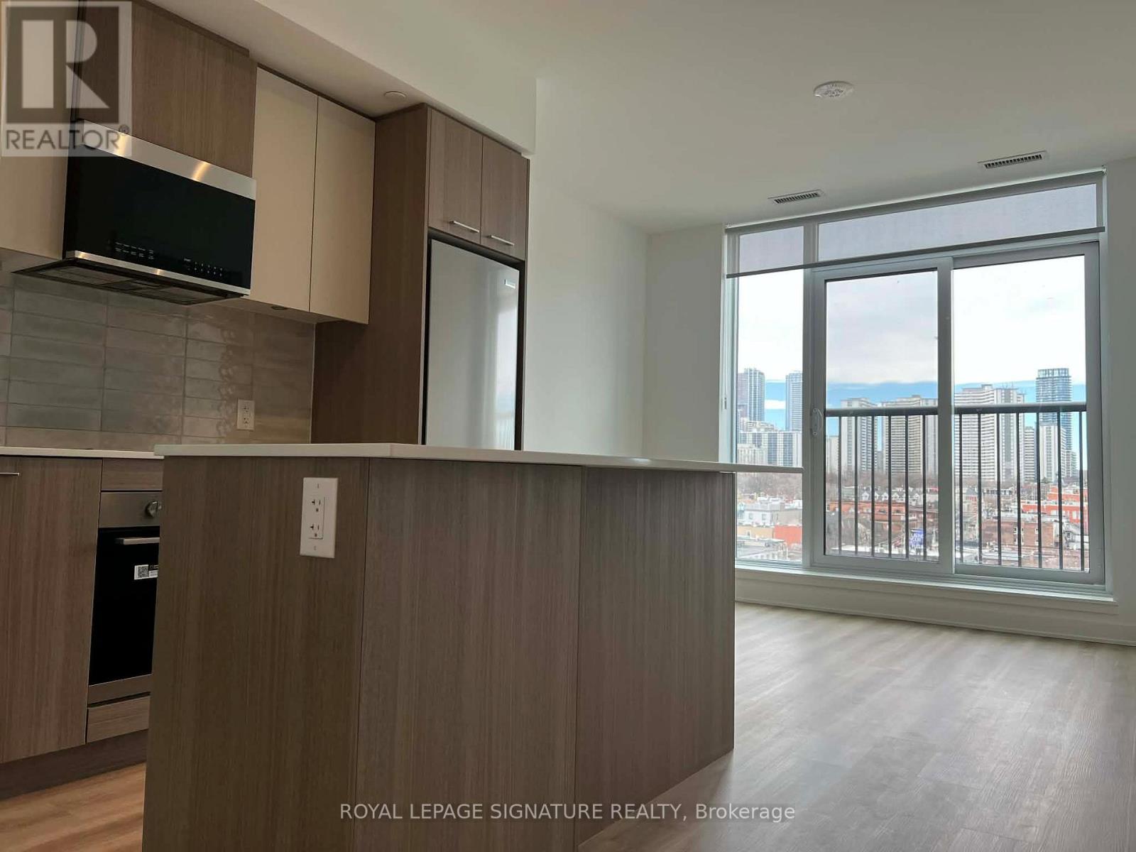 821 - 30 Dreamers Way, Toronto, Ontario  M5A 0Y7 - Photo 4 - C12999054