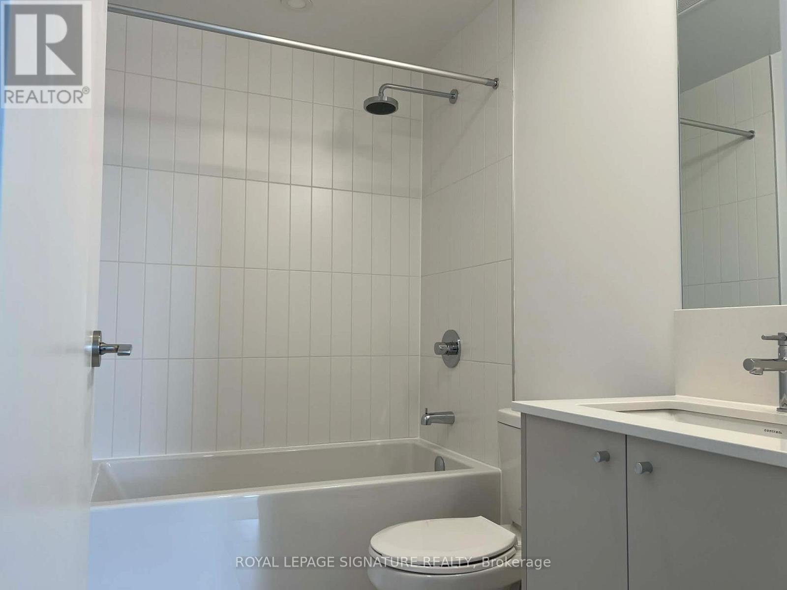 821 - 30 Dreamers Way, Toronto, Ontario  M5A 0Y7 - Photo 8 - C12999054