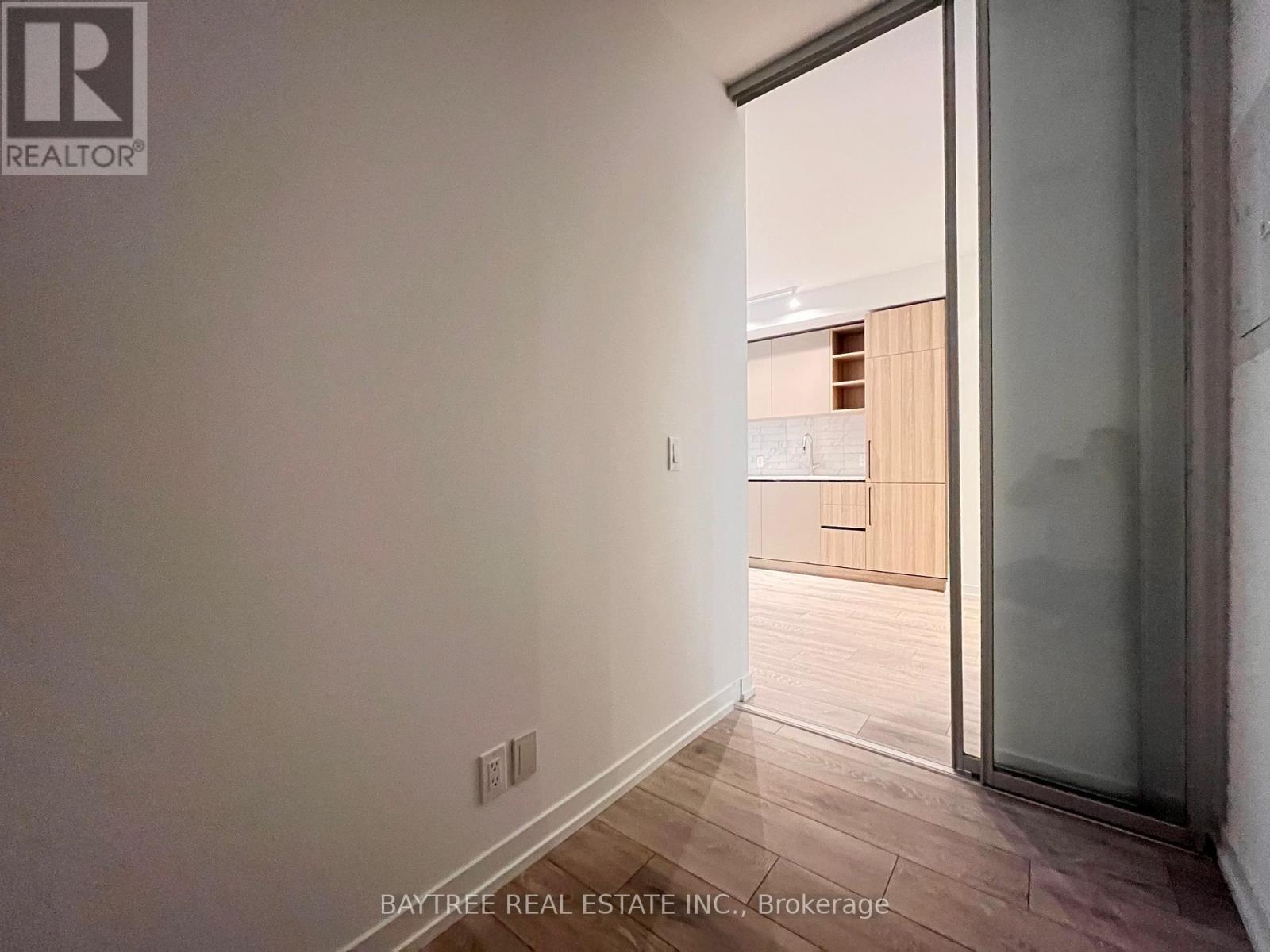 610 - 55 Mercer Street, Toronto, Ontario  M5V 0W4 - Photo 11 - C12999088
