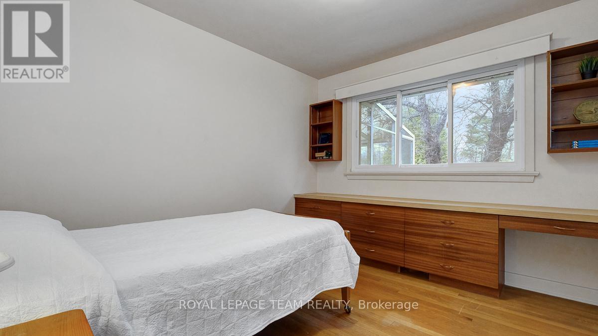 1107 Falaise Road, Ottawa, Ontario  K2E 6R1 - Photo 16 - X12999076