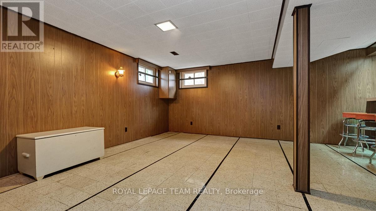 1107 Falaise Road, Ottawa, Ontario  K2E 6R1 - Photo 19 - X12999076