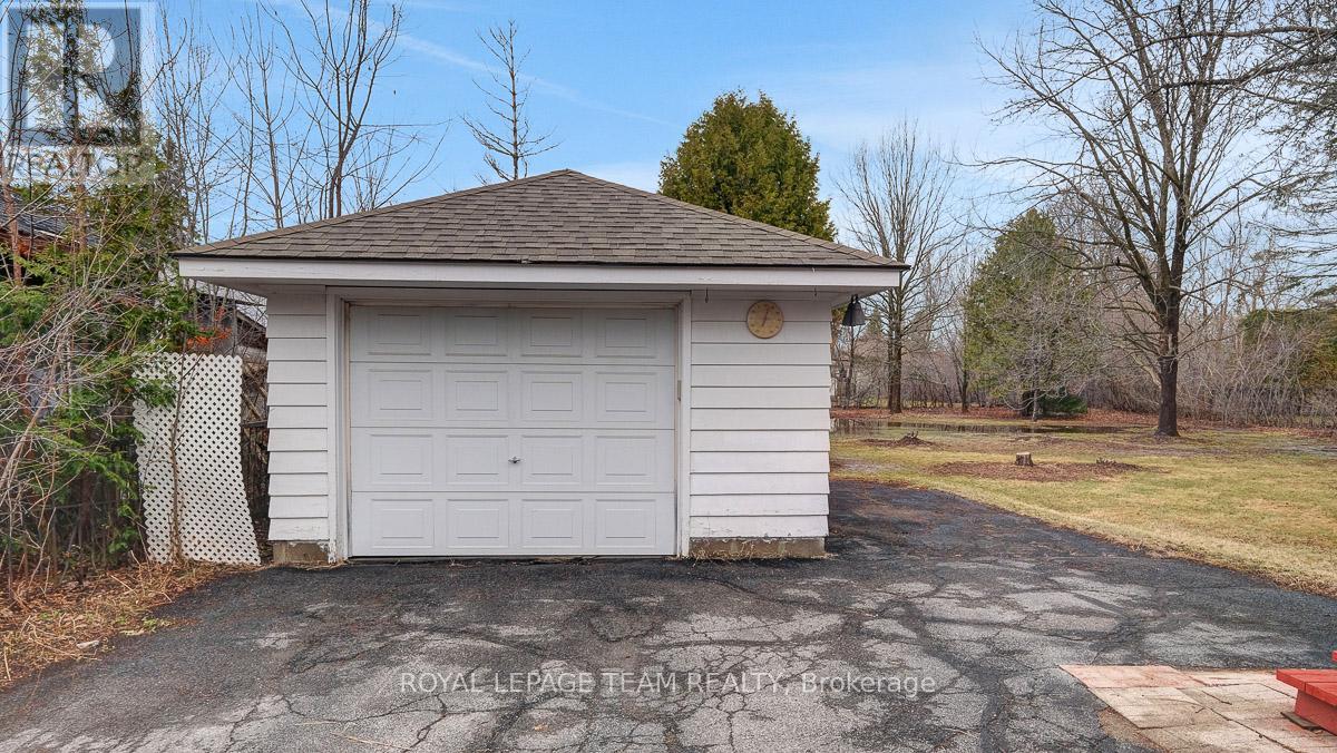 1107 Falaise Road, Ottawa, Ontario  K2E 6R1 - Photo 25 - X12999076