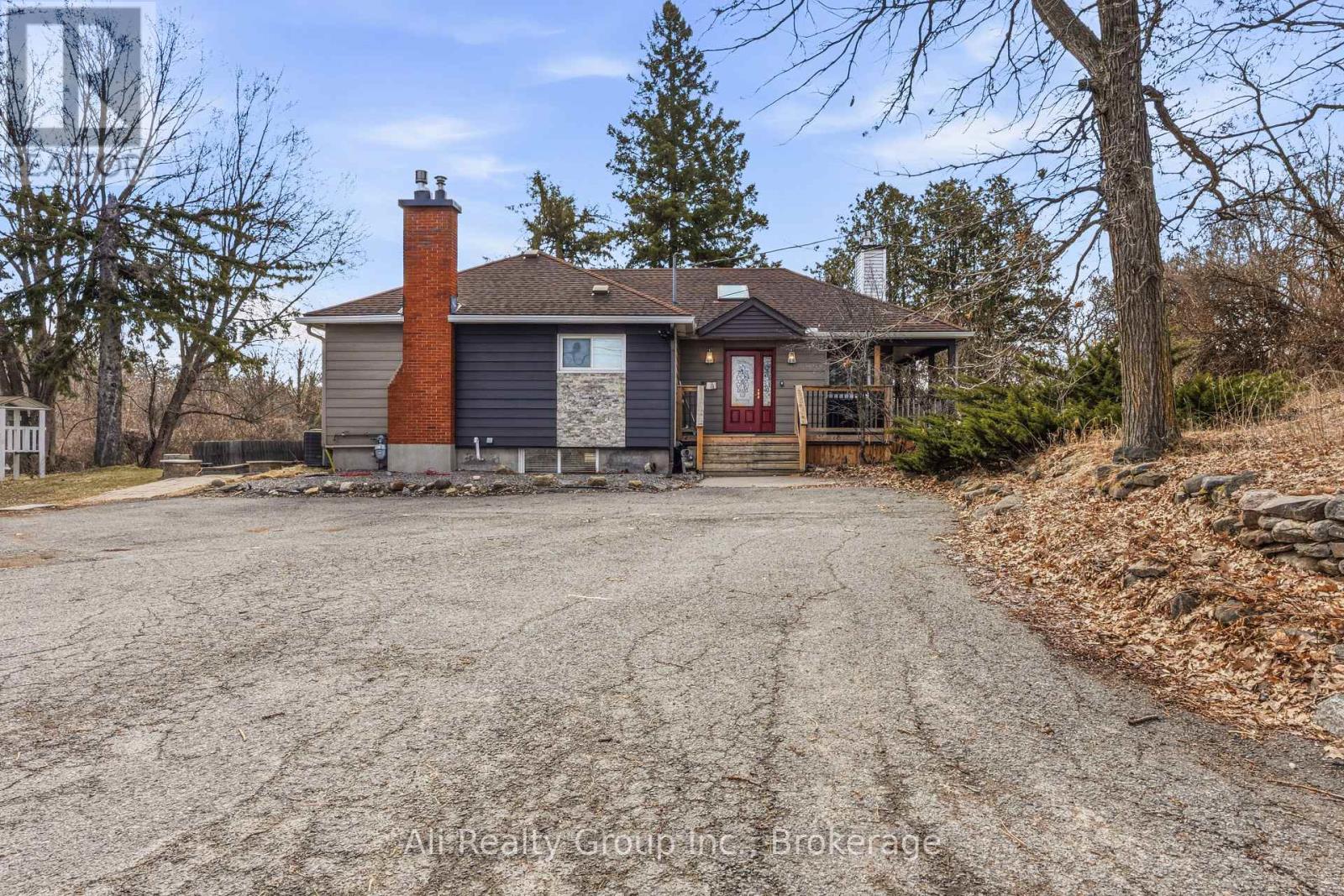 161 HERZBERG ROAD, Ottawa, Ontario