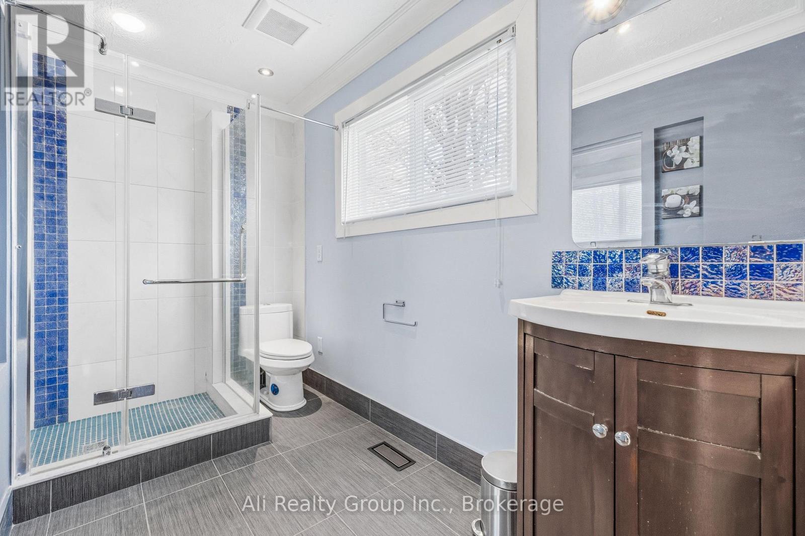 161 Herzberg Road, Ottawa, Ontario  K2K 2Y3 - Photo 10 - X12999078