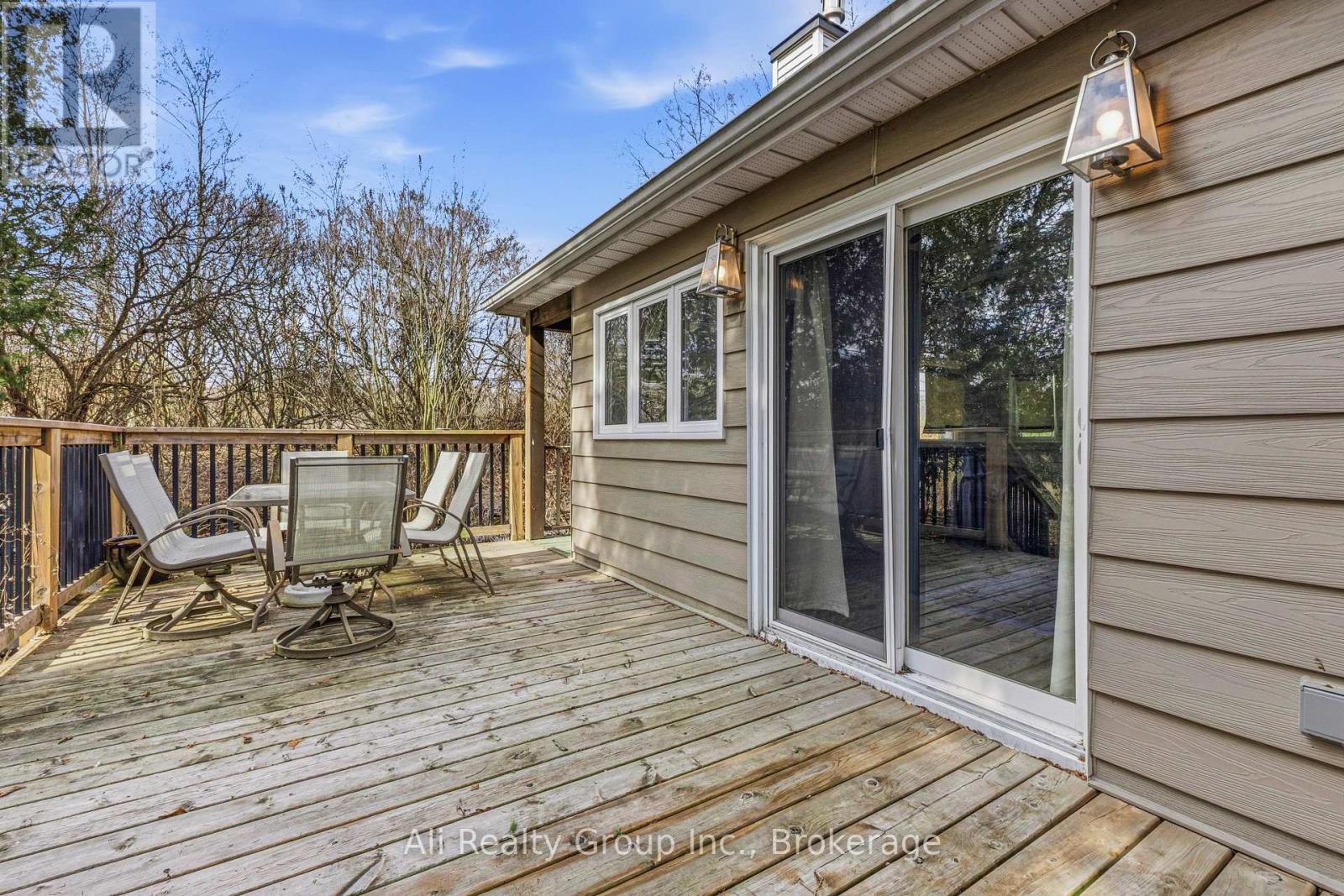 161 Herzberg Road, Ottawa, Ontario  K2K 2Y3 - Photo 14 - X12999078