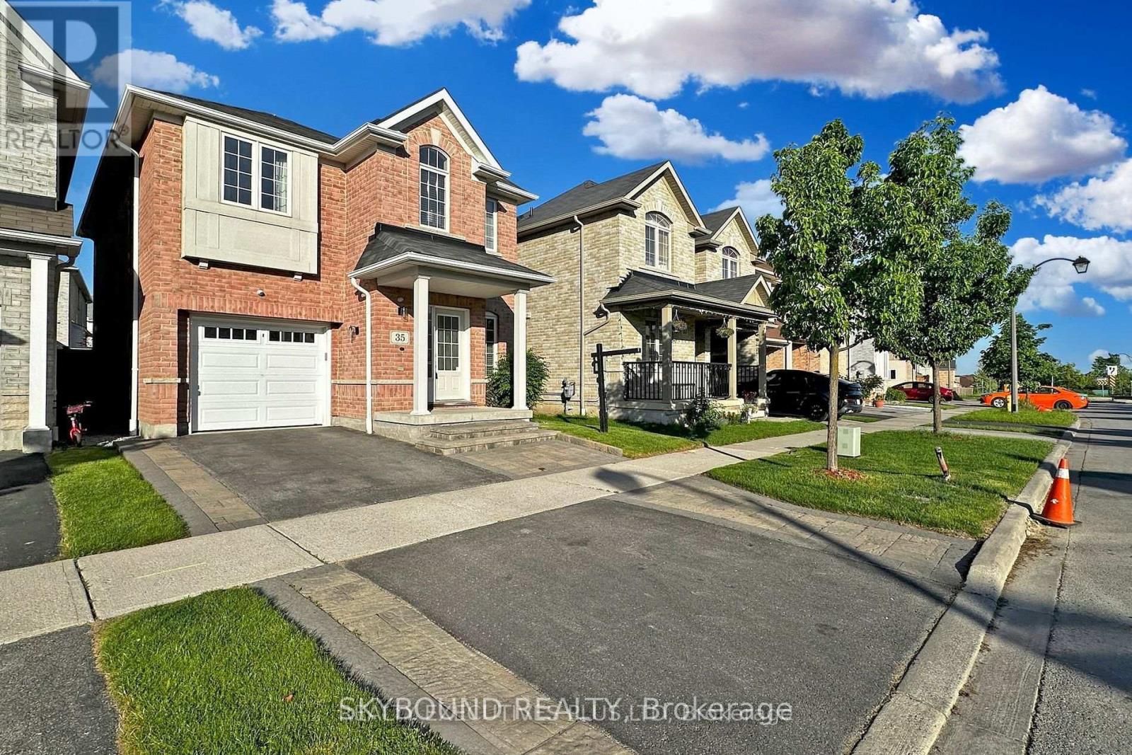 35 LLOYDMINISTER AVENUE, Ajax, Ontario