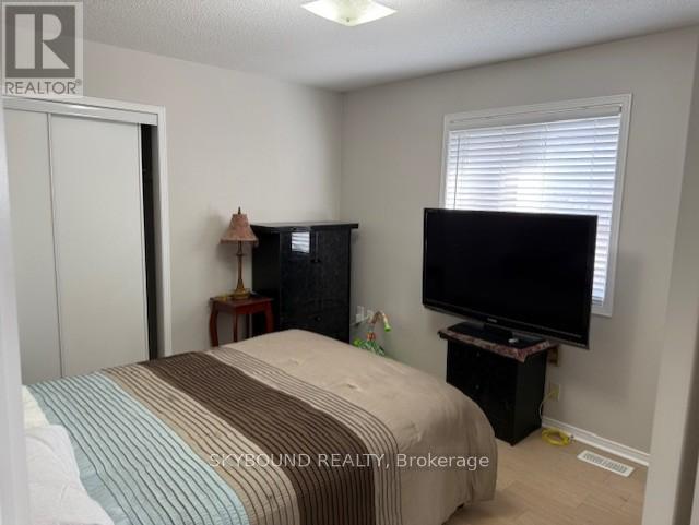 35 Lloydminister Avenue, Ajax, Ontario  L1Z 0N8 - Photo 12 - E12999062