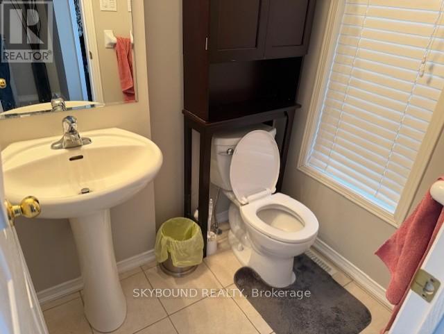 35 Lloydminister Avenue, Ajax, Ontario  L1Z 0N8 - Photo 8 - E12999062