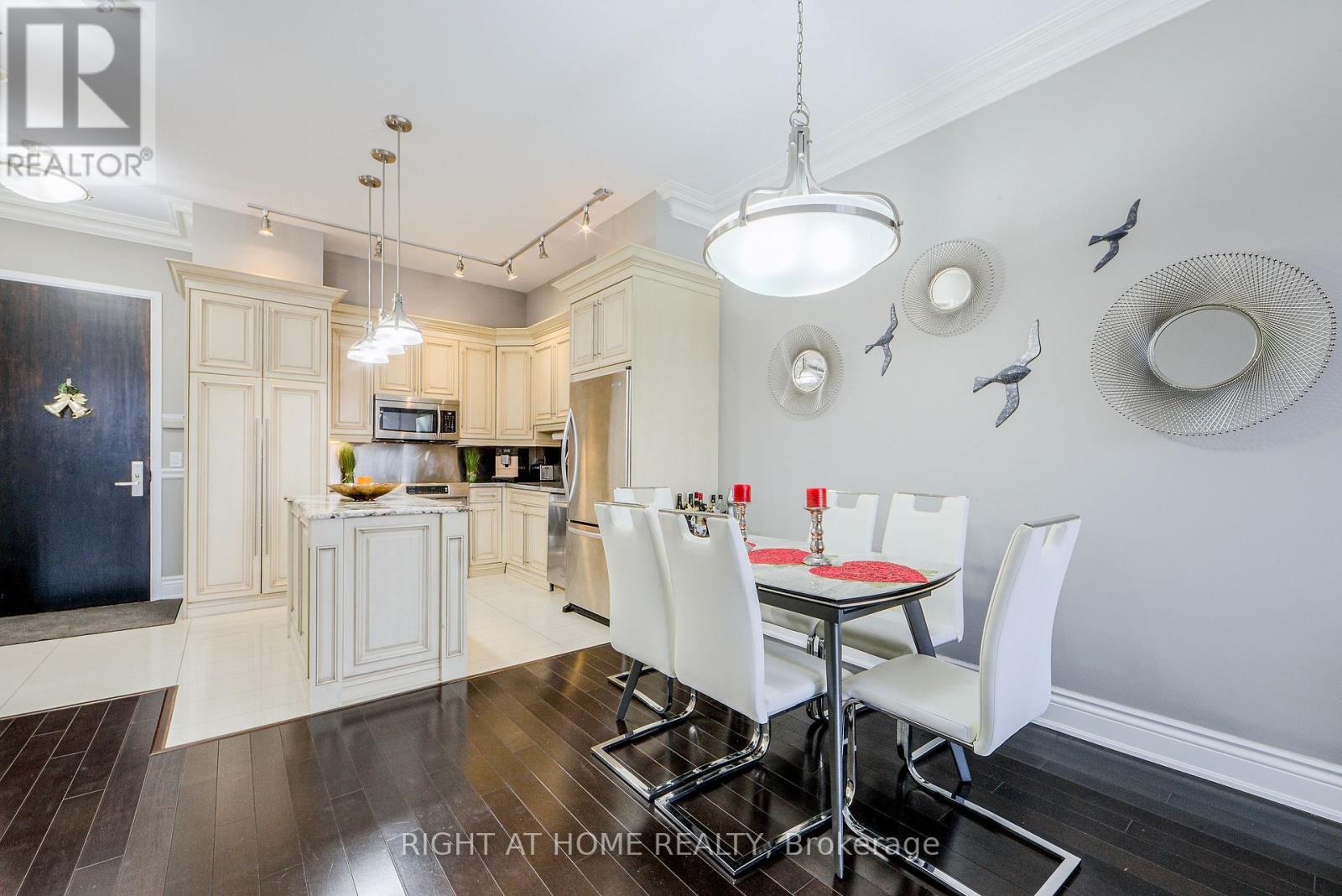 Uph2 - 37 Galleria Parkway, Markham, Ontario  L3T 0A5 - Photo 7 - N12999048