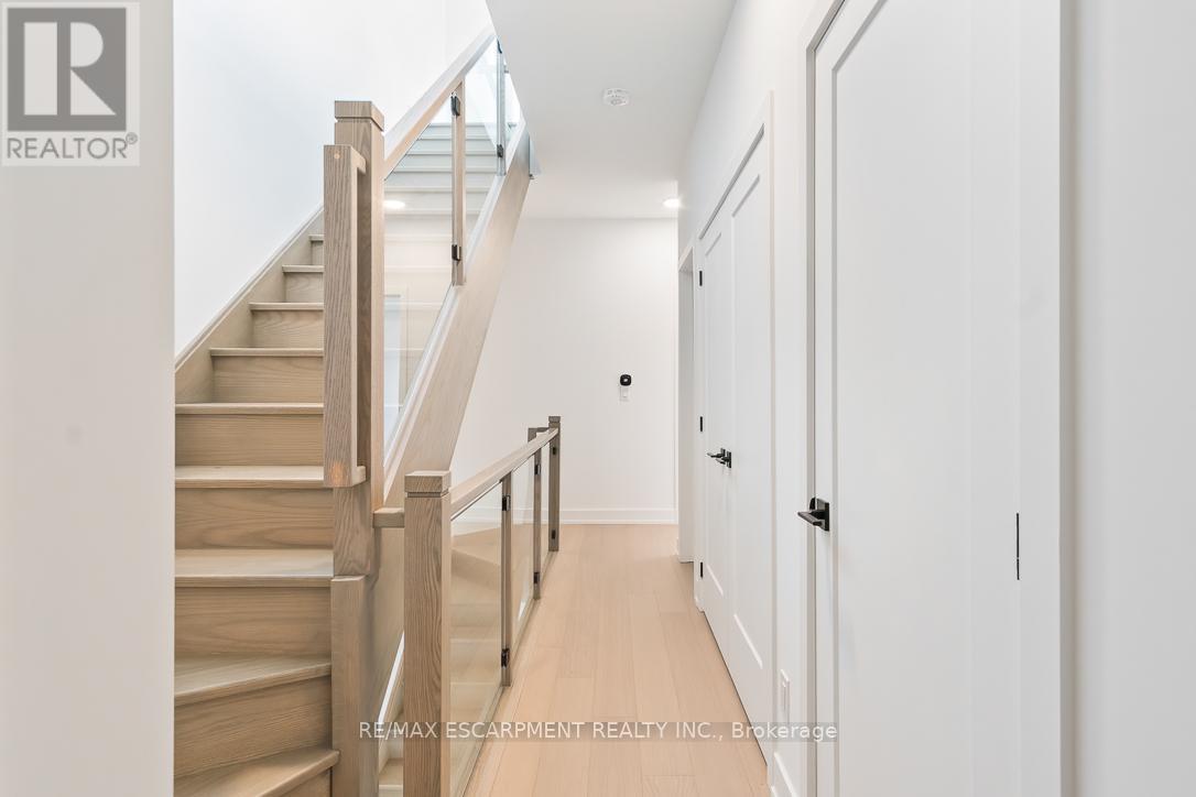 19 - 20 Lou Parsons Way, Mississauga, Ontario  L5H 0B2 - Photo 13 - W12855704