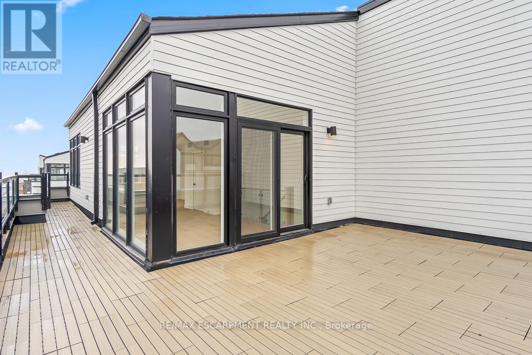 19 - 20 Lou Parsons Way, Mississauga, Ontario  L5H 0B2 - Photo 36 - W12855704