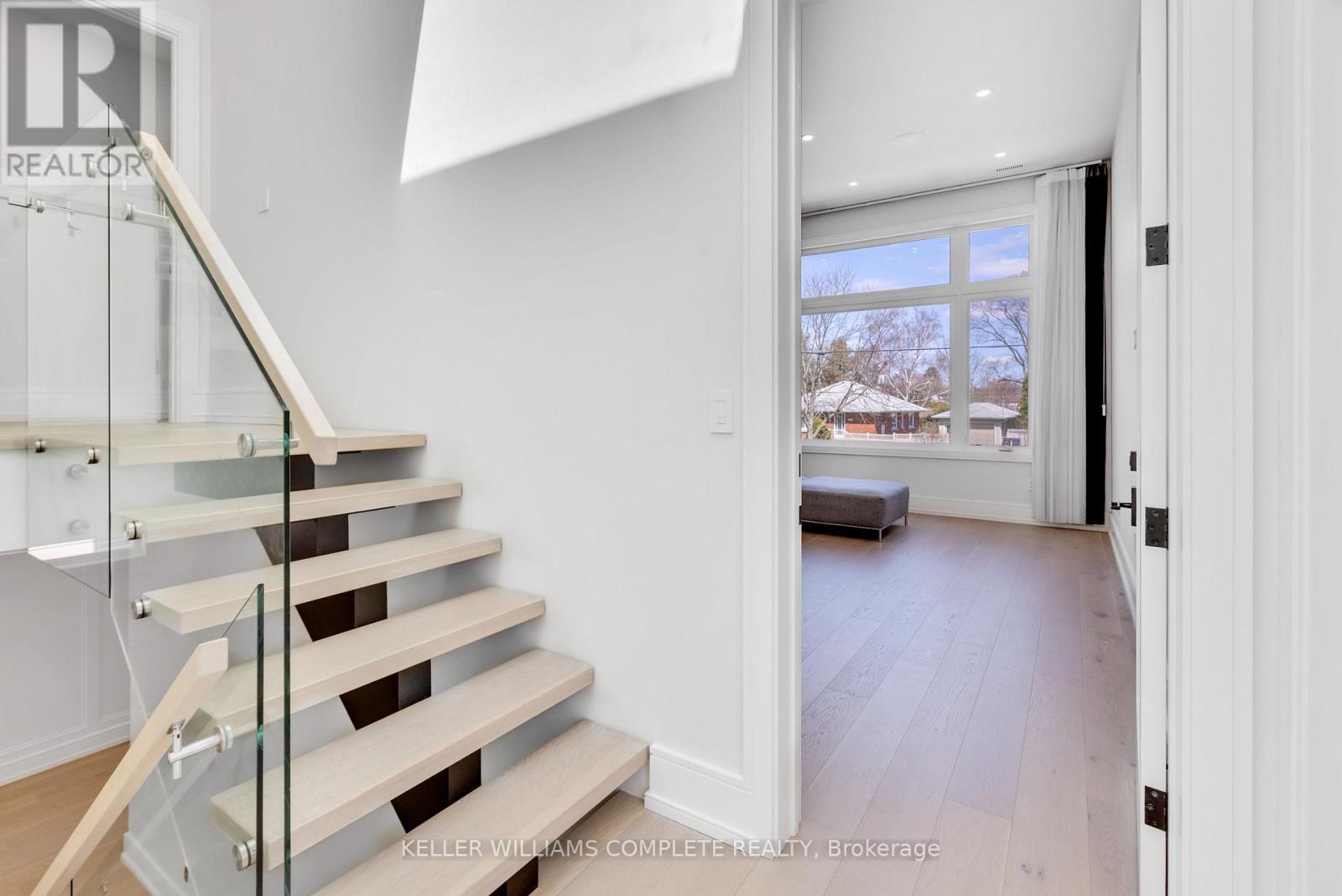 1362 Kenmuir Avenue, Mississauga, Ontario  L5G 4B4 - Photo 10 - W12997440