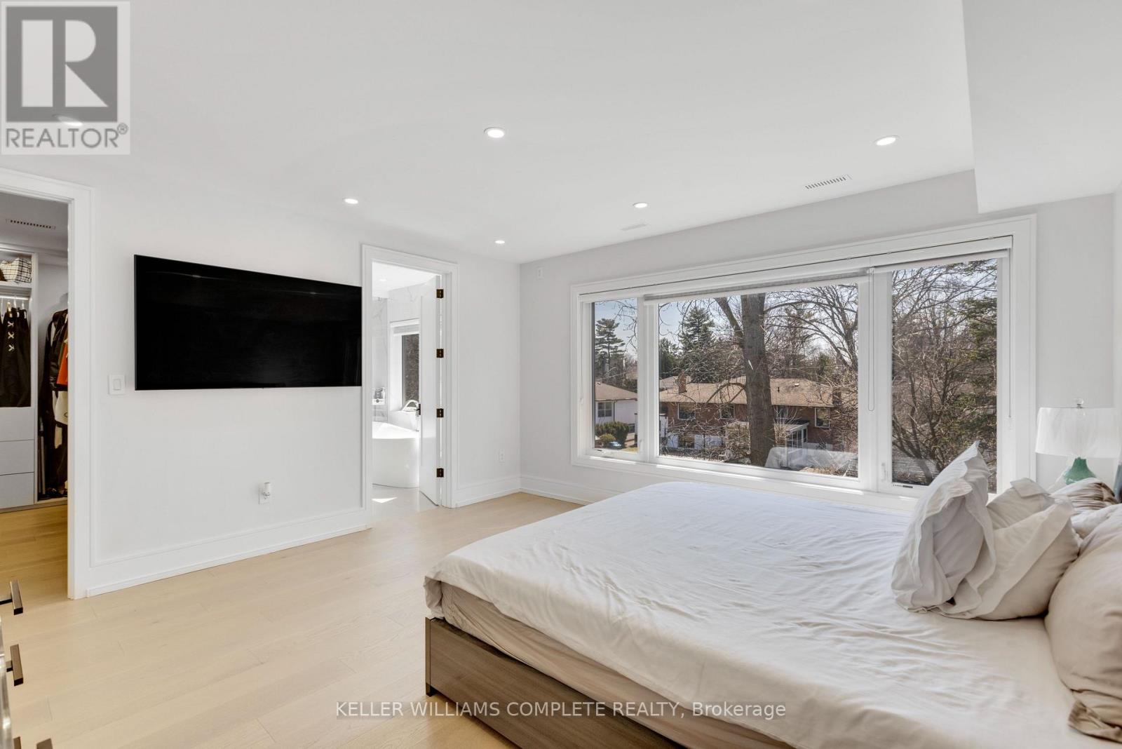 1362 Kenmuir Avenue, Mississauga, Ontario  L5G 4B4 - Photo 14 - W12997440