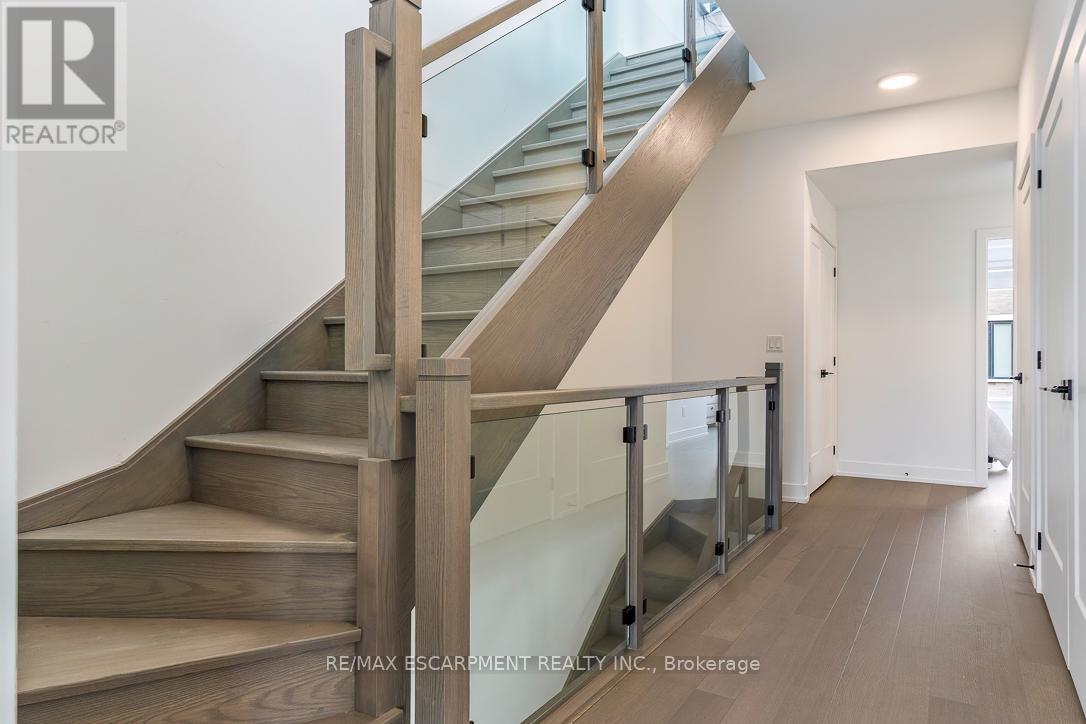 98 - 35 Lou Parson Way, Mississauga, Ontario  L5H 0B2 - Photo 37 - W12983084