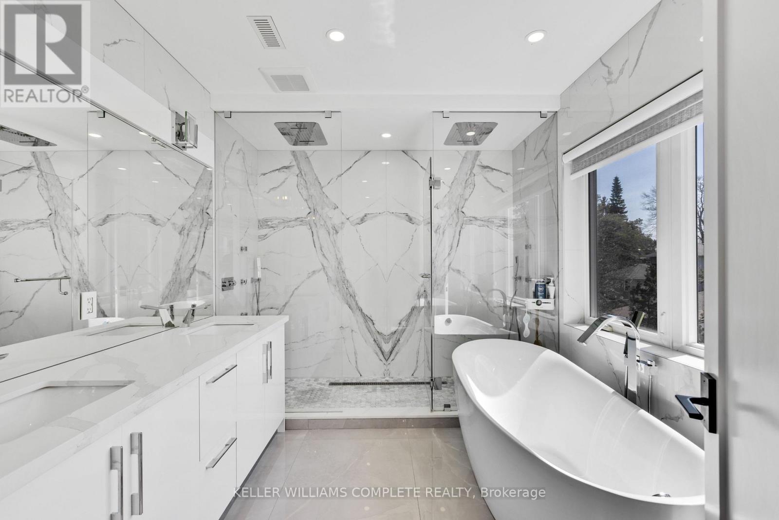 1362 Kenmuir Avenue, Mississauga, Ontario  L5G 4B4 - Photo 15 - W12997440