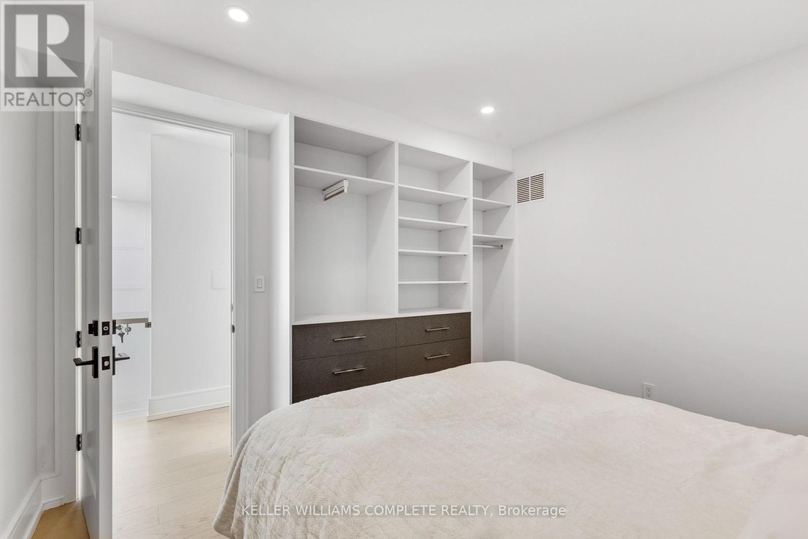 1362 Kenmuir Avenue, Mississauga, Ontario  L5G 4B4 - Photo 20 - W12997440