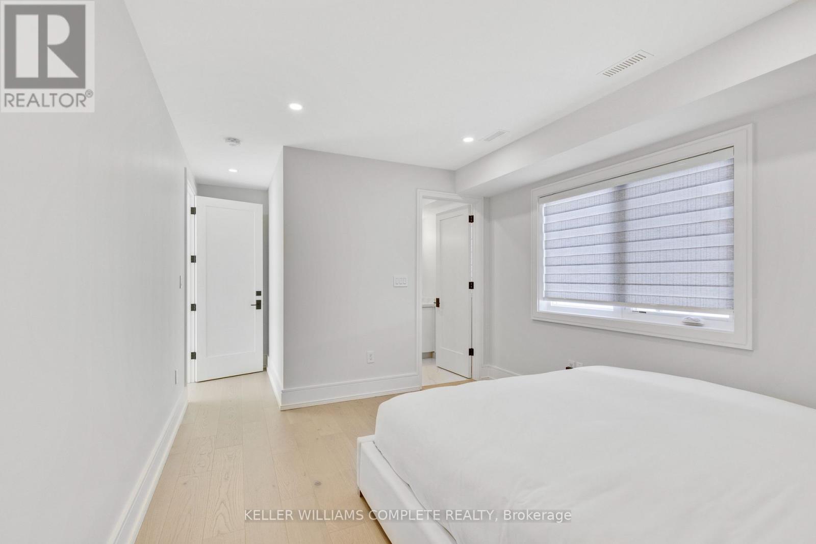 1362 Kenmuir Avenue, Mississauga, Ontario  L5G 4B4 - Photo 17 - W12997440