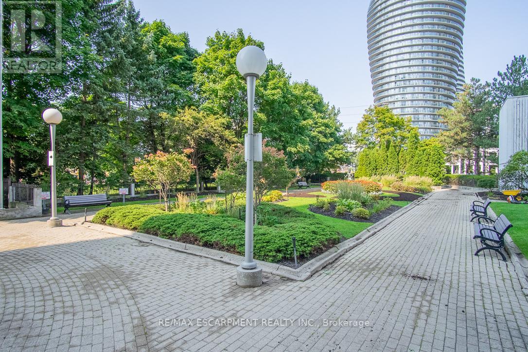 806 - 3650 Kaneff Crescent, Mississauga, Ontario  L5A 4A1 - Photo 38 - W12953086