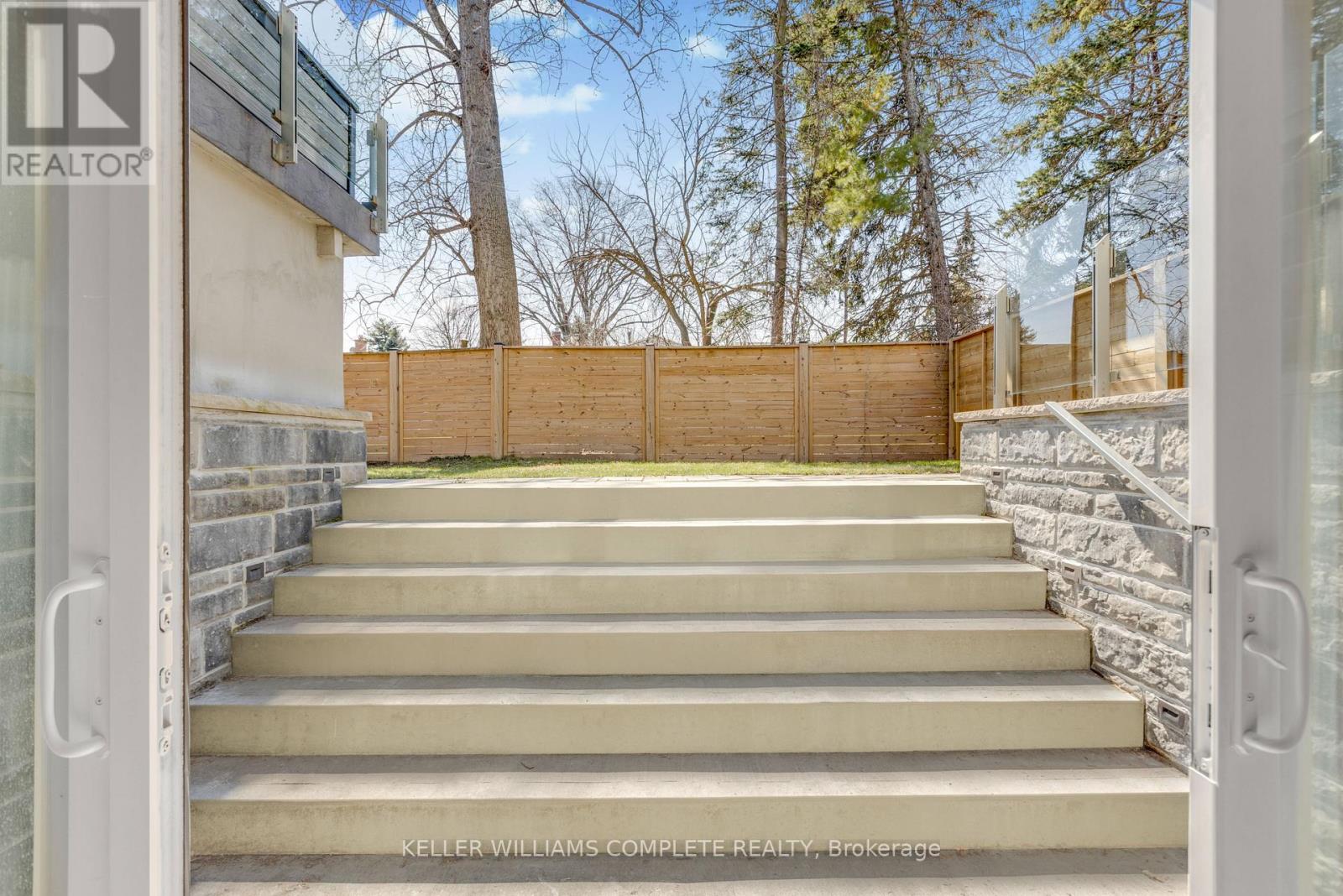 1362 Kenmuir Avenue, Mississauga, Ontario  L5G 4B4 - Photo 35 - W12997440