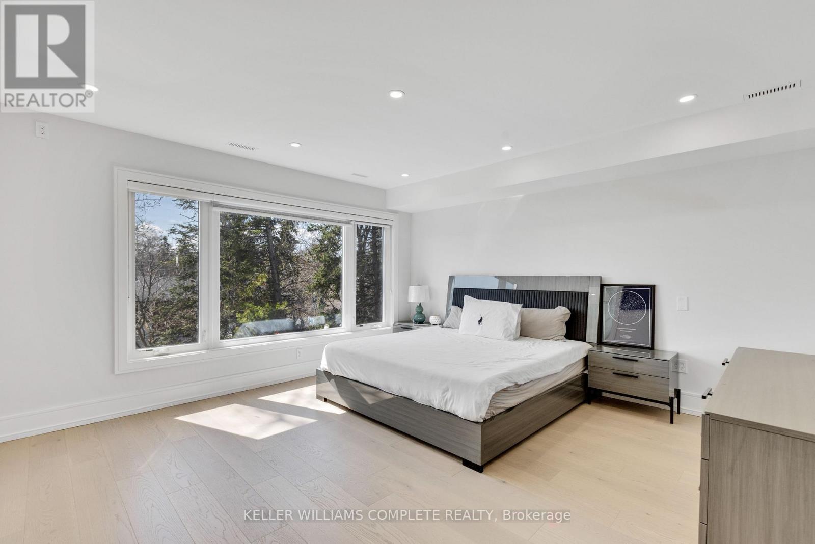 1362 Kenmuir Avenue, Mississauga, Ontario  L5G 4B4 - Photo 13 - W12997440