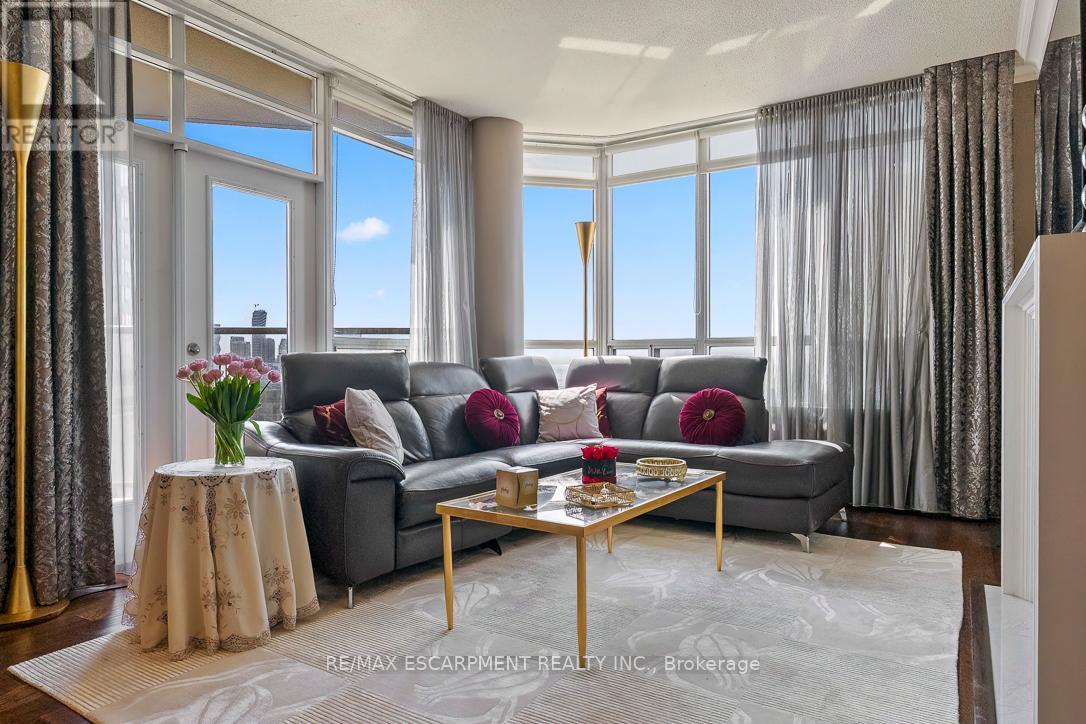 2706 - 35 Kingsbridge Garden Circle, Mississauga, Ontario  L5R 3Z3 - Photo 13 - W12982324