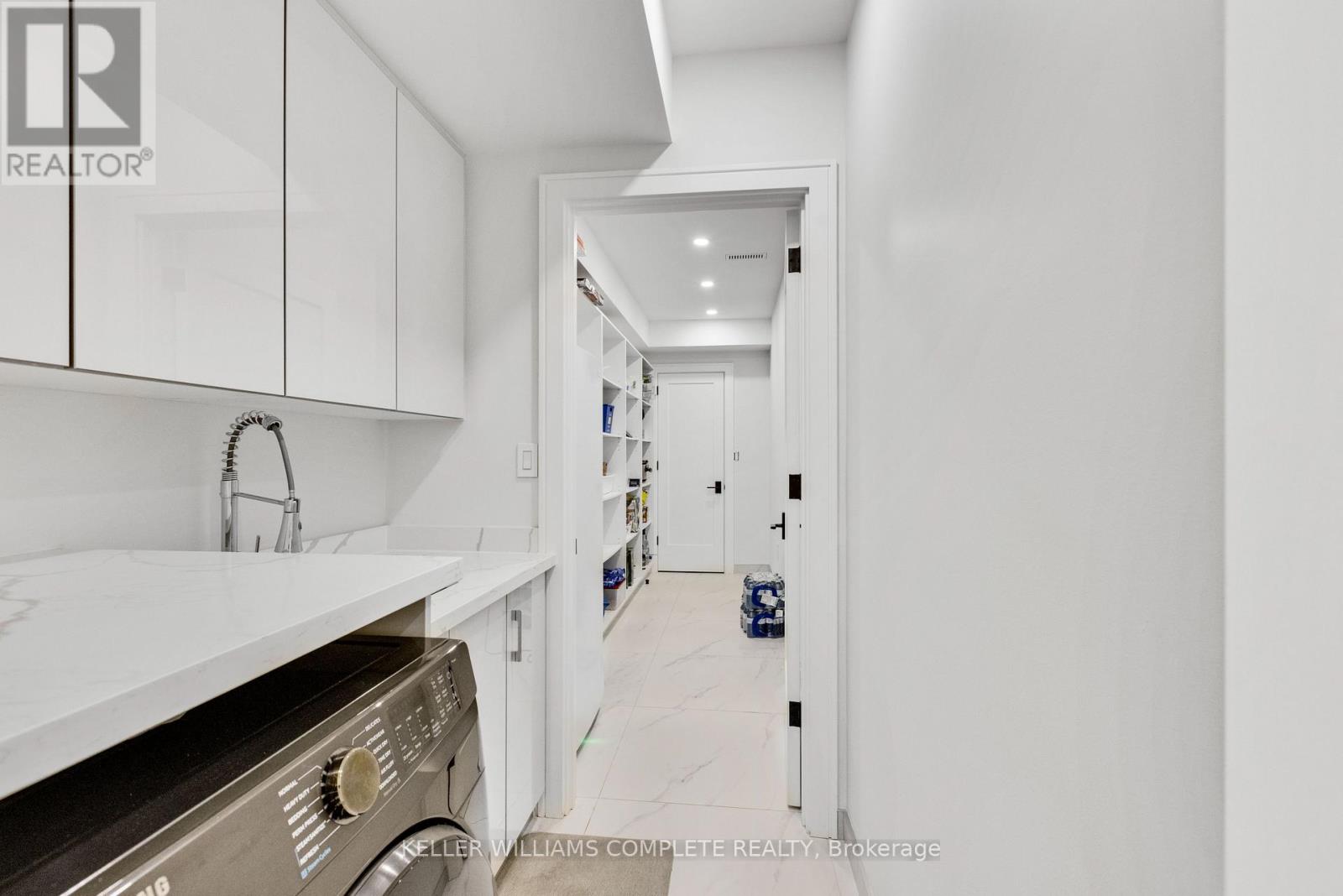 1362 Kenmuir Avenue, Mississauga, Ontario  L5G 4B4 - Photo 26 - W12997440