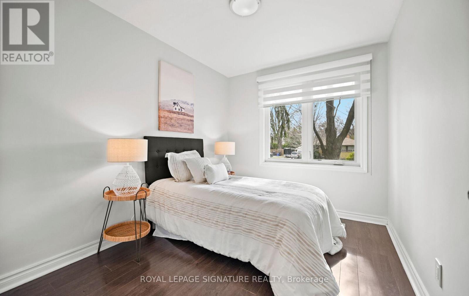 1207 Pinegrove Road, Oakville, Ontario  L6L 2W8 - Photo 12 - W12999024