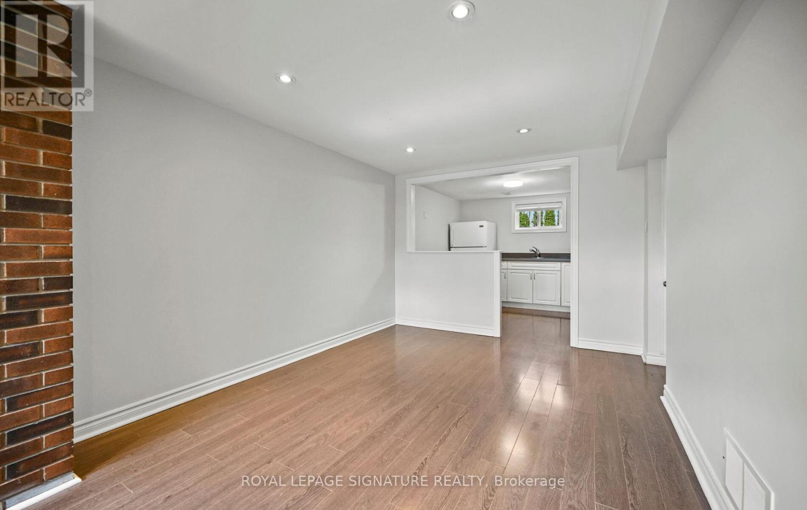 1207 Pinegrove Road, Oakville, Ontario  L6L 2W8 - Photo 19 - W12999024