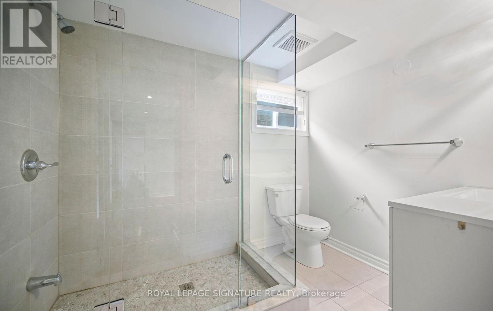 1207 Pinegrove Road, Oakville, Ontario  L6L 2W8 - Photo 23 - W12999024