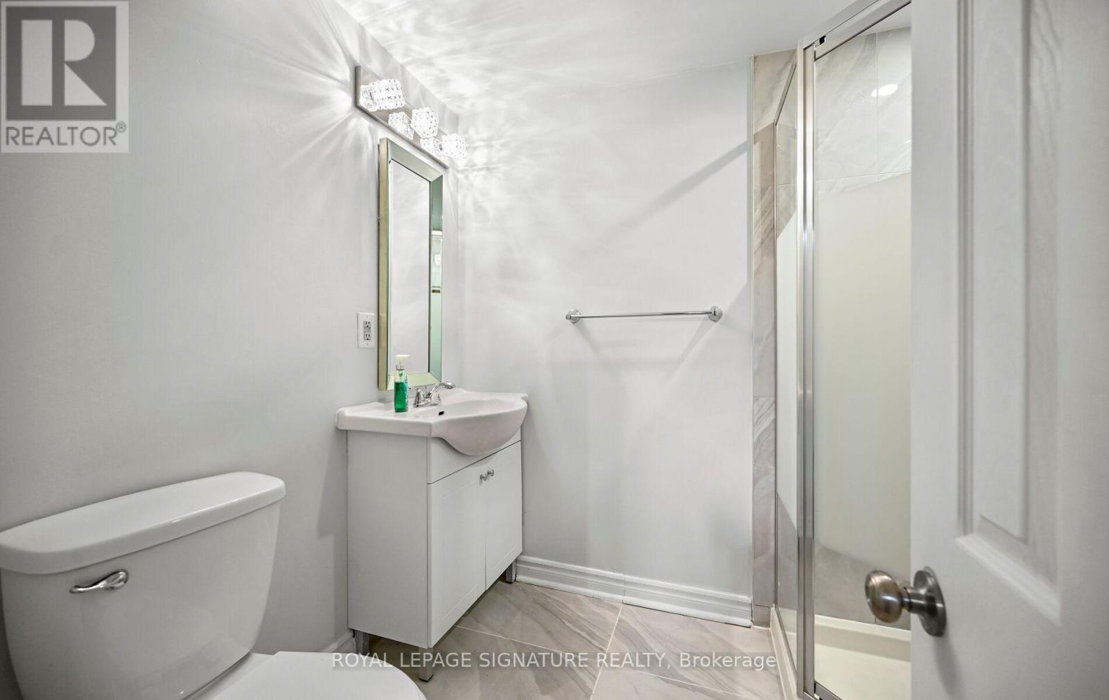 1207 Pinegrove Road, Oakville, Ontario  L6L 2W8 - Photo 24 - W12999024