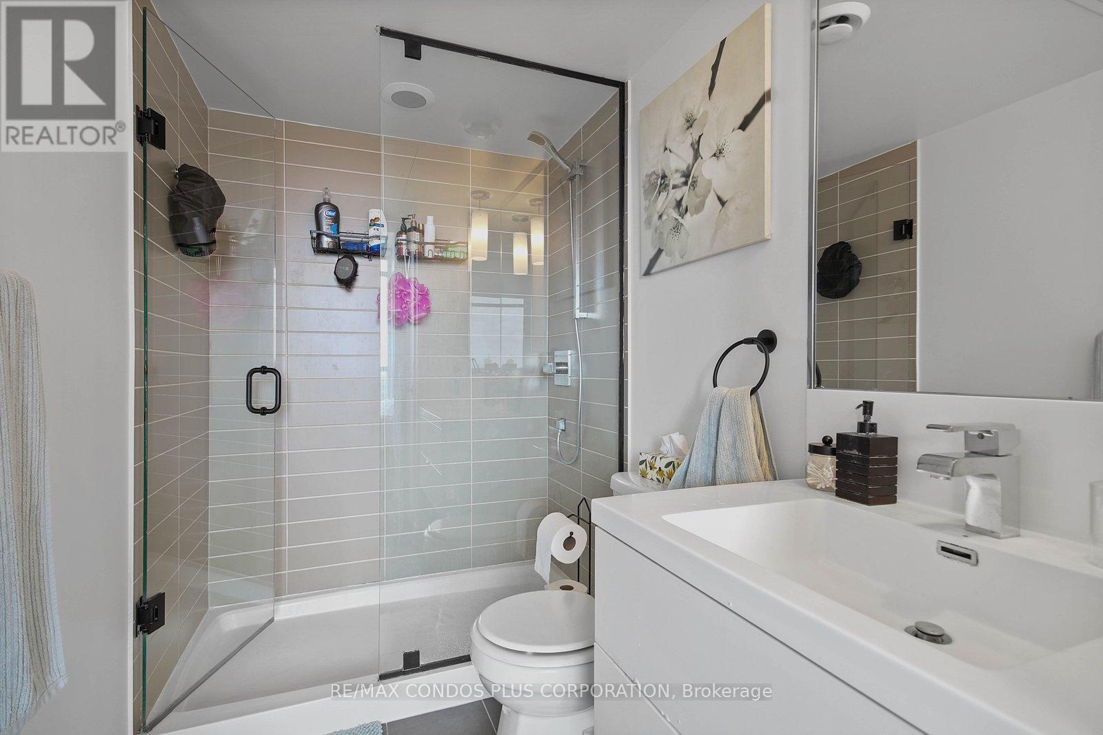 1802 - 9 Valhalla Inn Road, Toronto, Ontario  M9B 1S9 - Photo 21 - W12999038