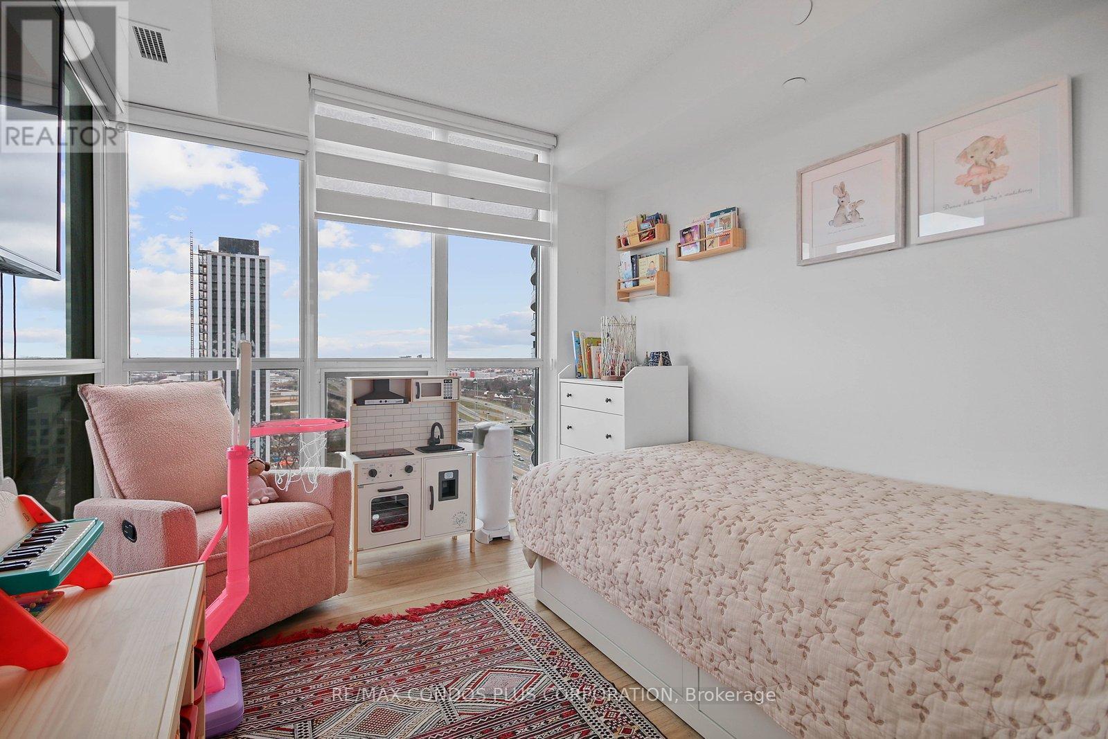 1802 - 9 Valhalla Inn Road, Toronto, Ontario  M9B 1S9 - Photo 23 - W12999038