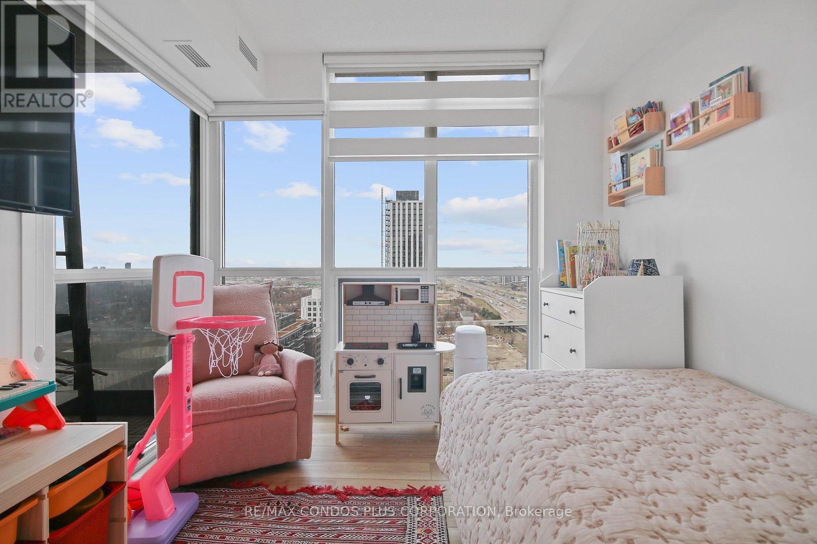 1802 - 9 Valhalla Inn Road, Toronto, Ontario  M9B 1S9 - Photo 25 - W12999038