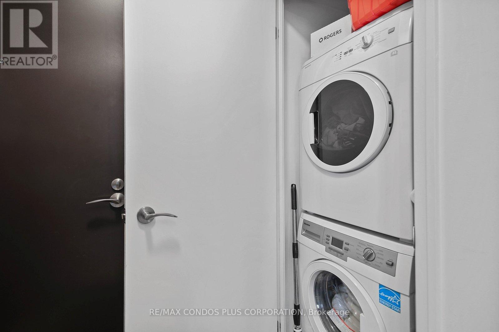 1802 - 9 Valhalla Inn Road, Toronto, Ontario  M9B 1S9 - Photo 27 - W12999038