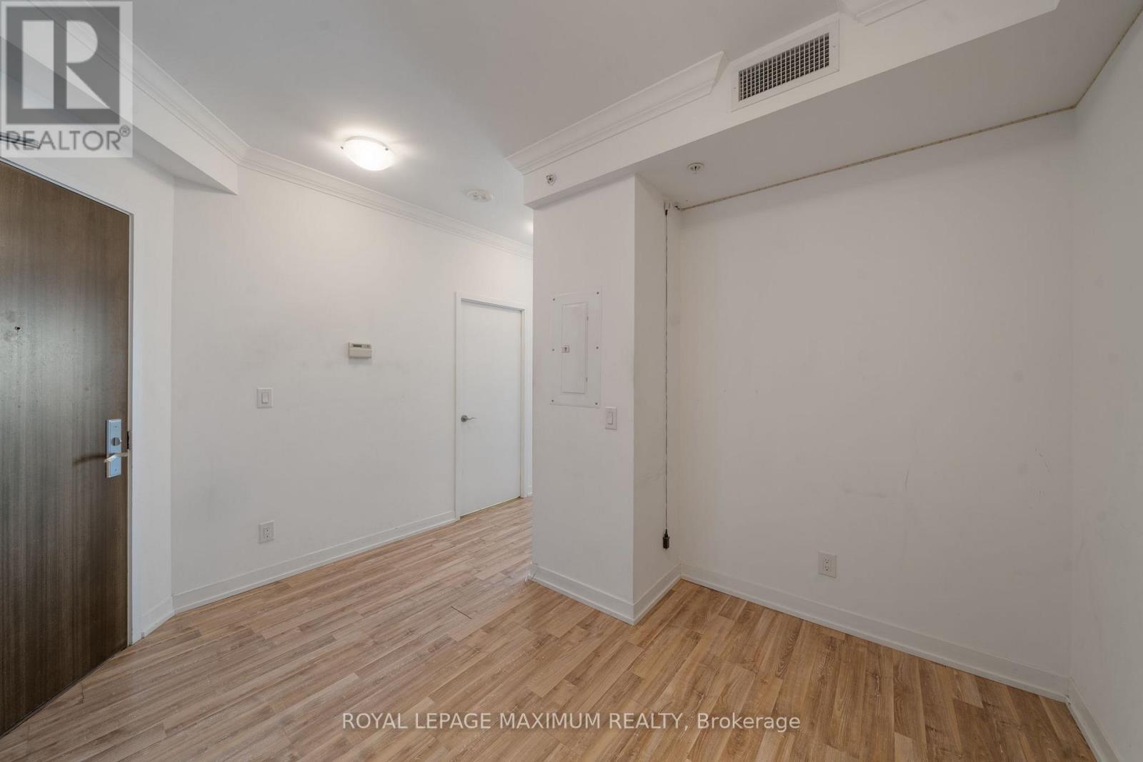 1503 - 840 Queens Plate Drive, Toronto, Ontario  M9W 0E7 - Photo 13 - W12999046