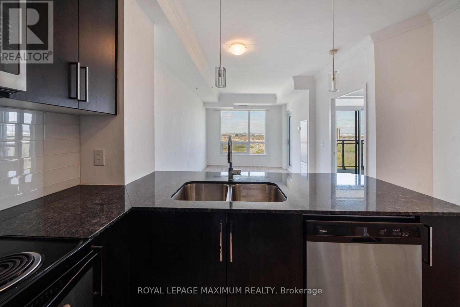 1503 - 840 Queens Plate Drive, Toronto, Ontario  M9W 0E7 - Photo 17 - W12999046