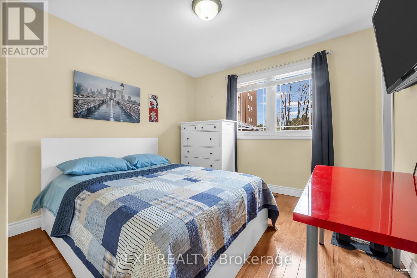 24 Goldcrest Boulevard, Toronto, Ontario  M6L 2X5 - Photo 24 - W12999050