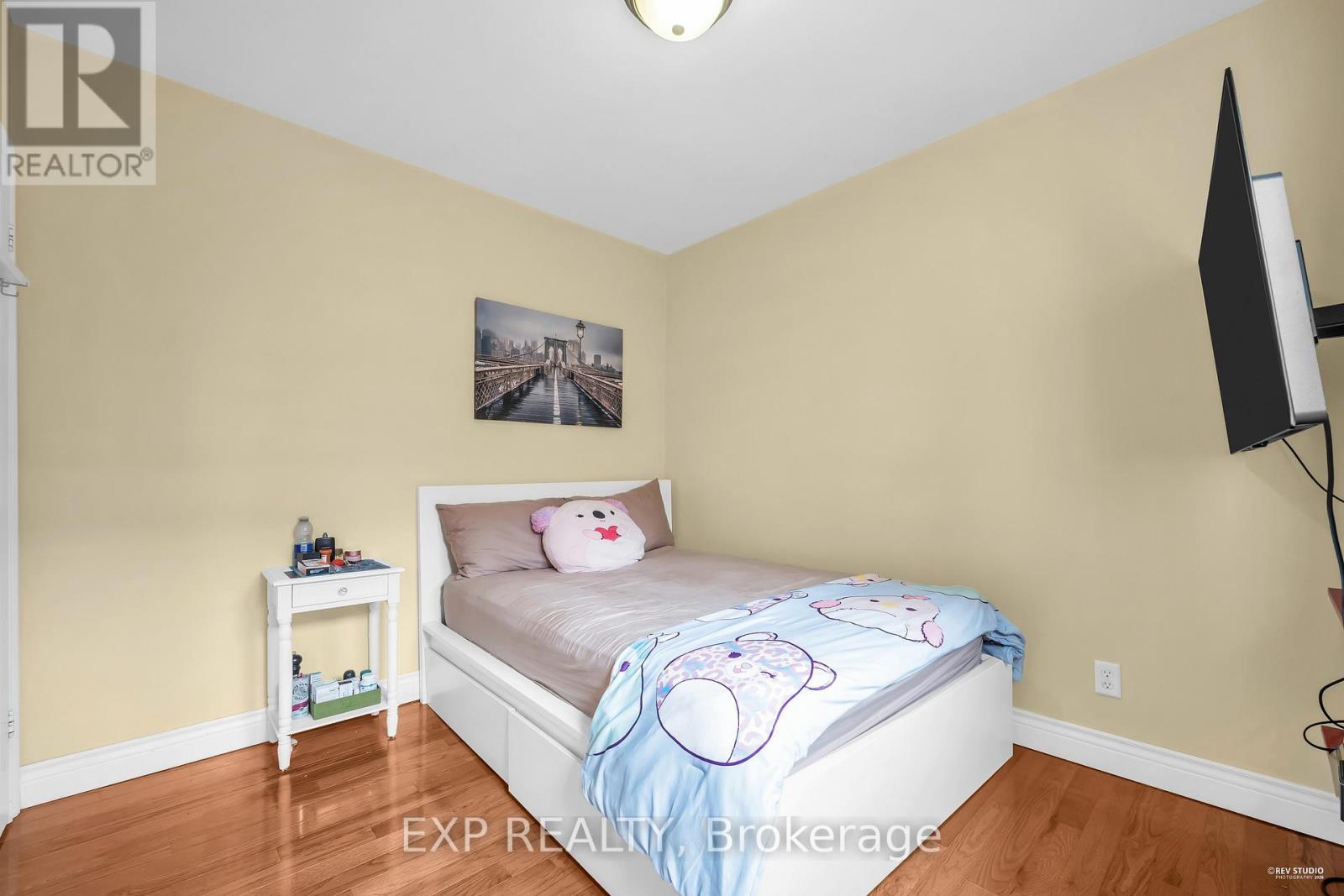 24 Goldcrest Boulevard, Toronto, Ontario  M6L 2X5 - Photo 29 - W12999050