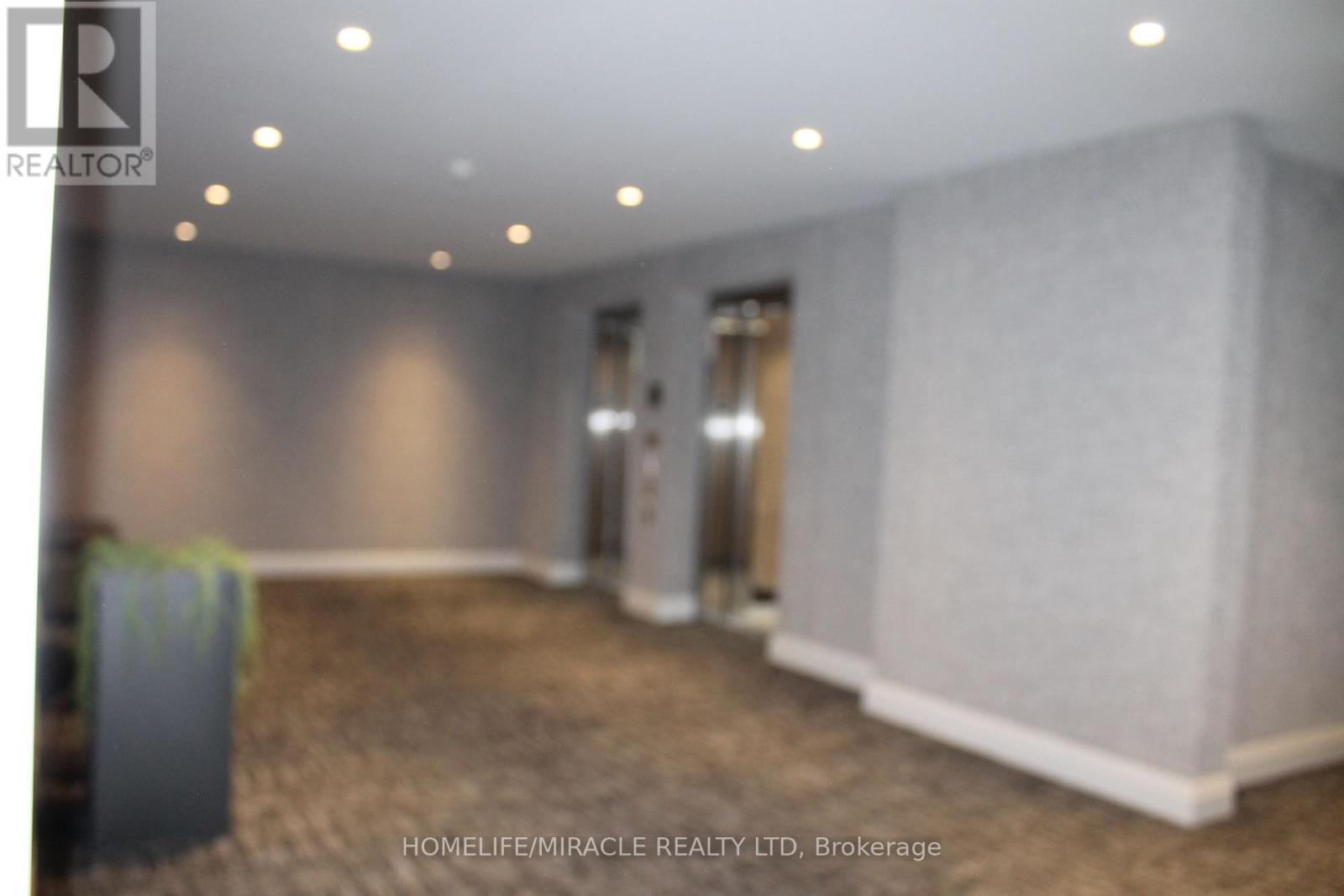 102 Grovewood Common, Oakville, Ontario  L6H 0X2 - Photo 6 - W12999070