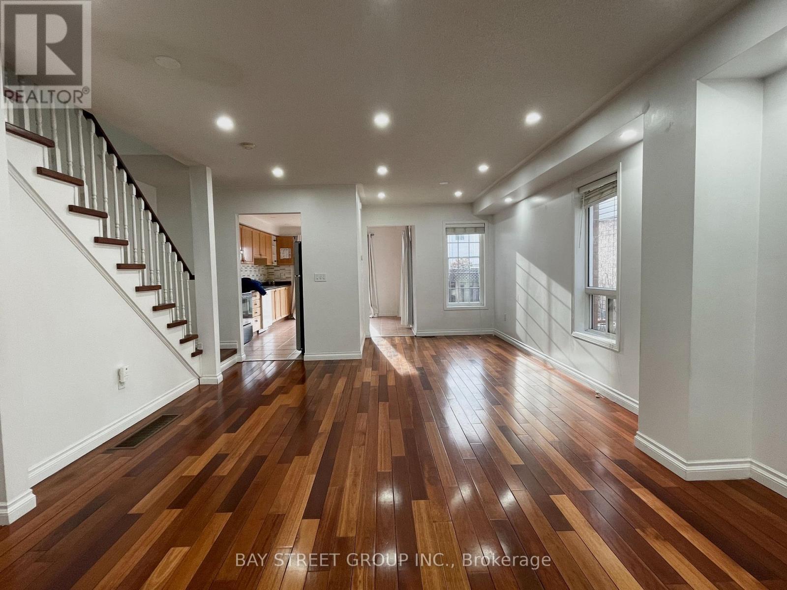 1153 Davis Lane, Milton, Ontario  L9T 5R1 - Photo 6 - W12999072