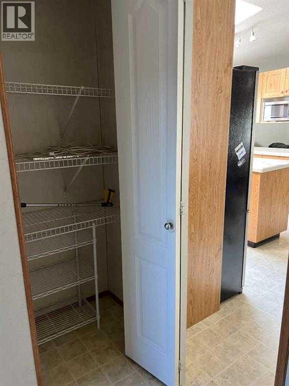 806 5 A Street, Fox Creek, Alberta  T0H 1P0 - Photo 5 - A2300838