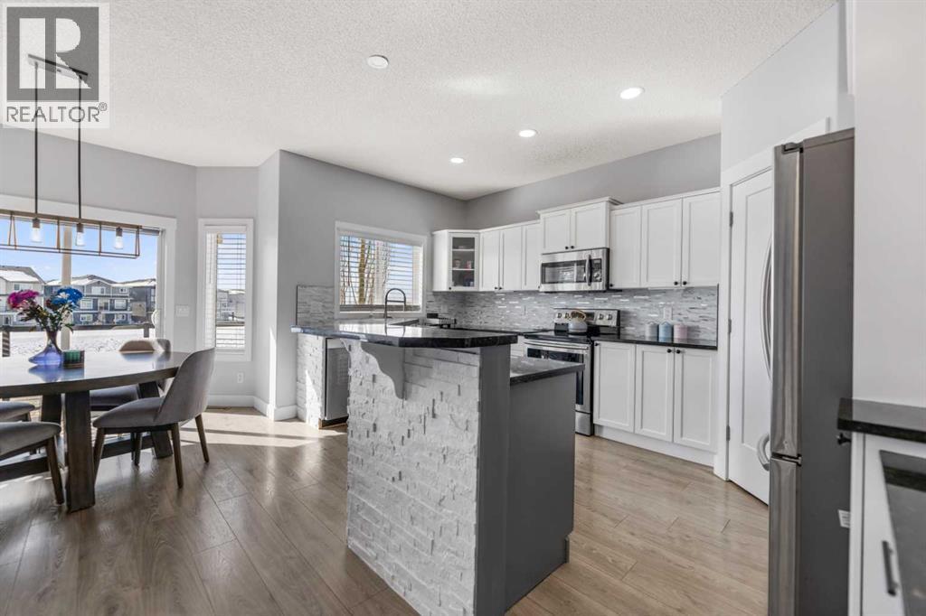 328 Rainbow  Falls Way, Chestermere, Alberta  T1X 1W5 - Photo 6 - A2287071