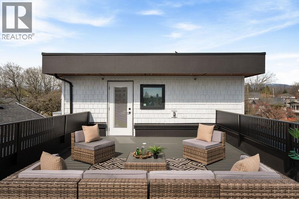 1 2282 E 8th Avenue, Vancouver, British Columbia  V5N 1V5 - Photo 4 - R3111391