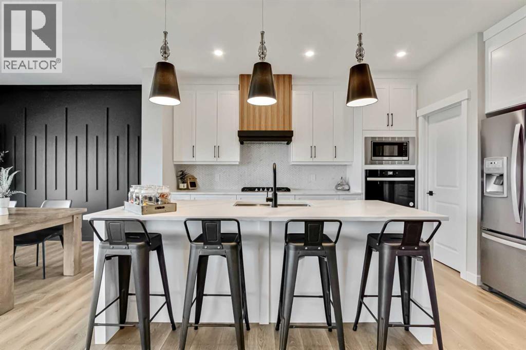 46 Highwood Drive, Okotoks, Alberta  T1S 5S4 - Photo 9 - A2294345