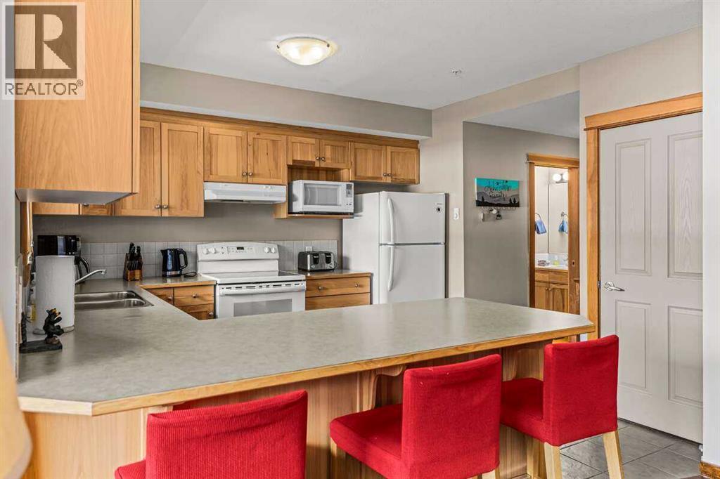 300, 1140 Railway Avenue, Canmore, Alberta  T1W 1P4 - Photo 6 - A2299405