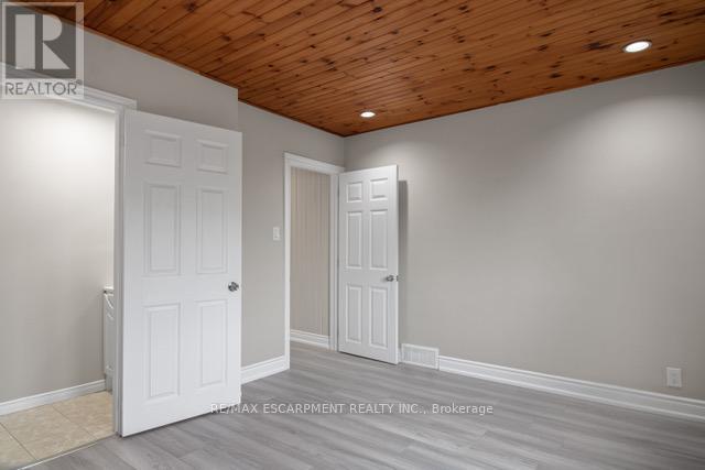 116 Irene Avenue, Hamilton, Ontario  L8G 2B5 - Photo 11 - X12999080